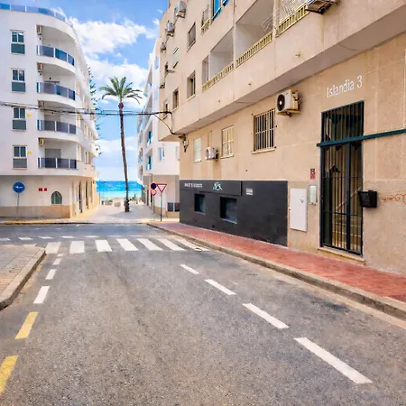 Modern 1 Min Walk To Playa Locos *